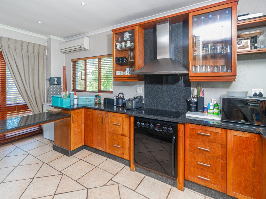 4 Bedroom Property for Sale in Caribbean Beach Club North West